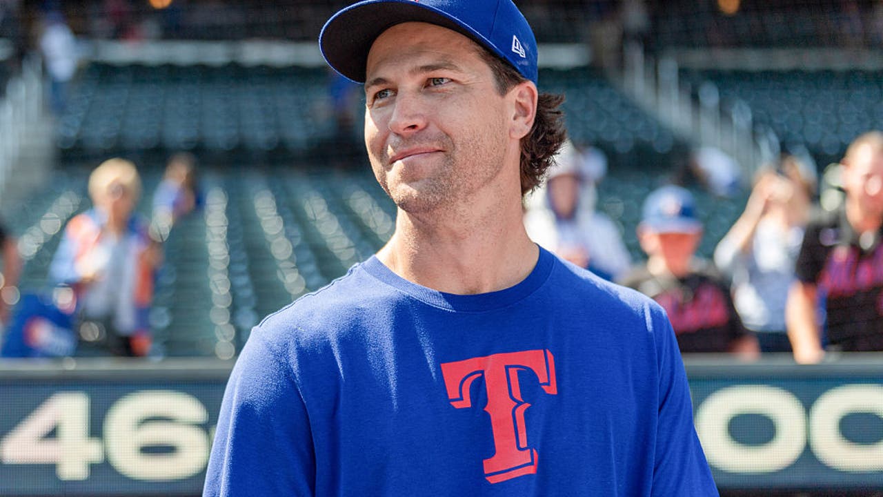 Texas Rangers' Jacob deGrom earns MLB Comeback Player of the Year