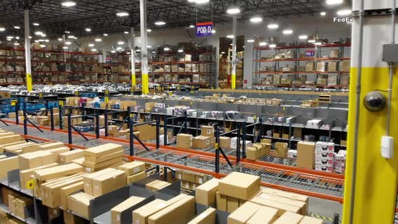 FedEx to shut down Coppell facility, nearly 900 layoffs expected