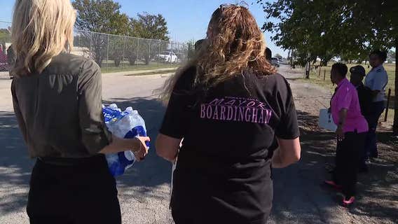 2 Tarrant County mayors team-up to fight hunger during government shutdown