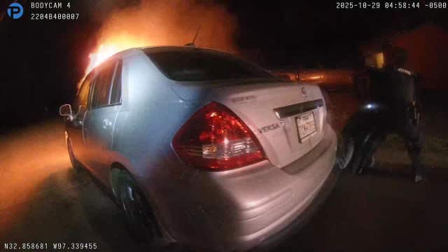 WATCH: Video shows Blue Mound officers save driver