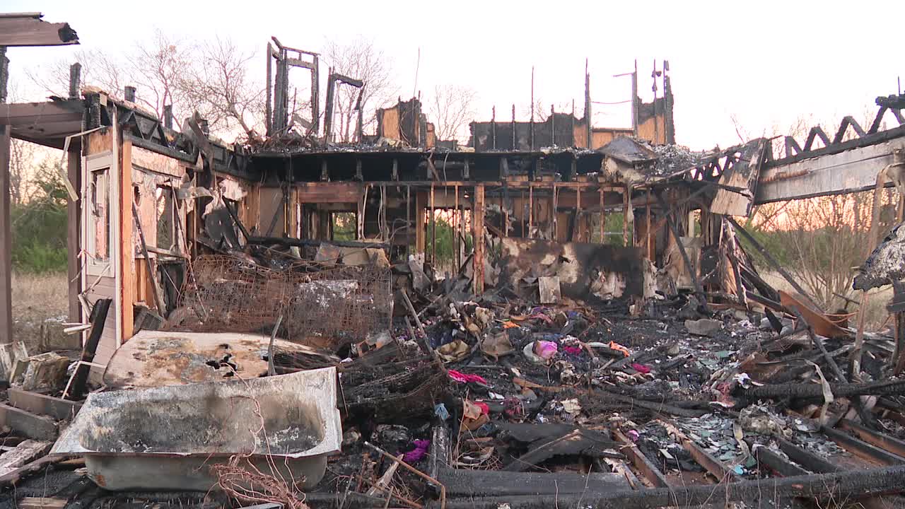 Farmersville fire inspector loses home, pets in devastating blaze