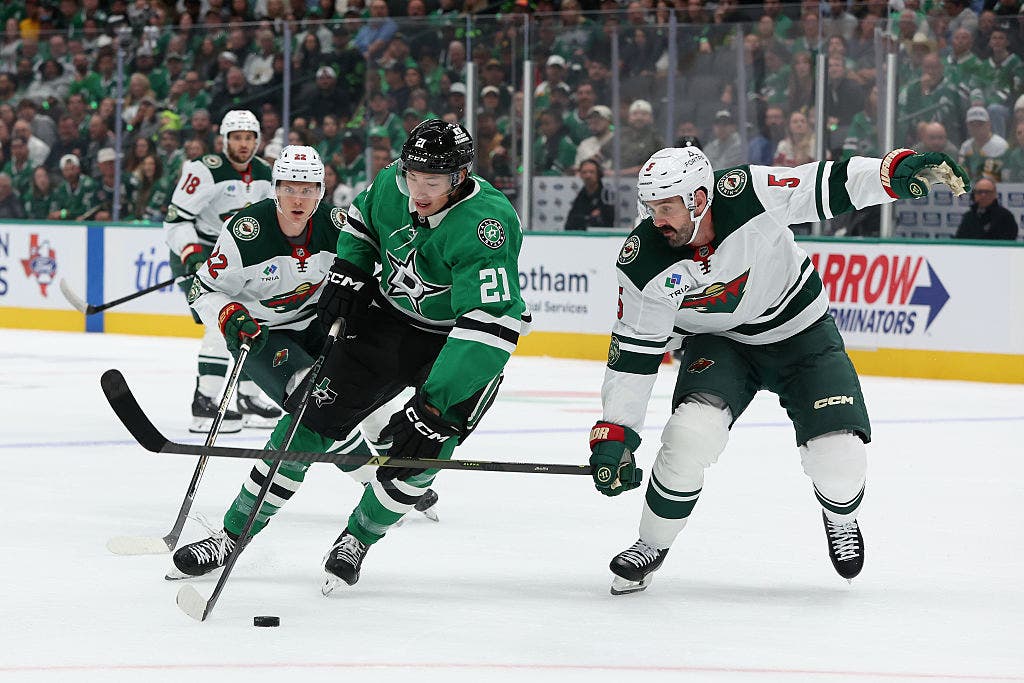 Red-hot Stars travel to Minnesota for showdown with Wild on FOX 4