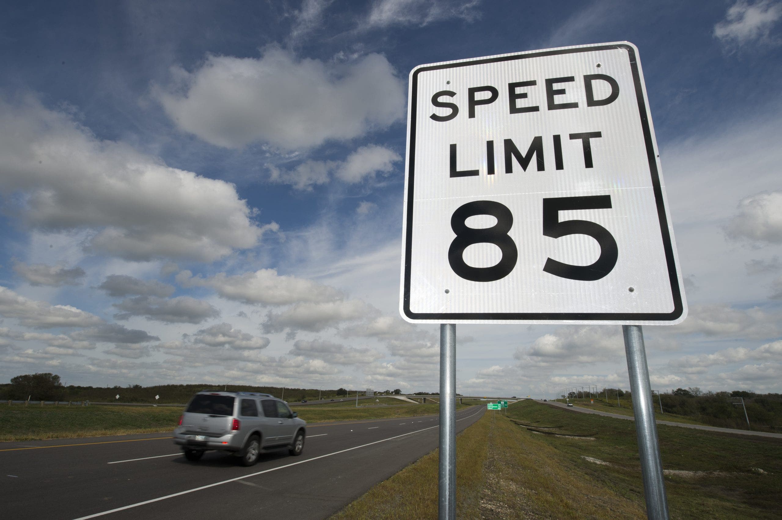 Adjustable speed limits popping up on Texas highways