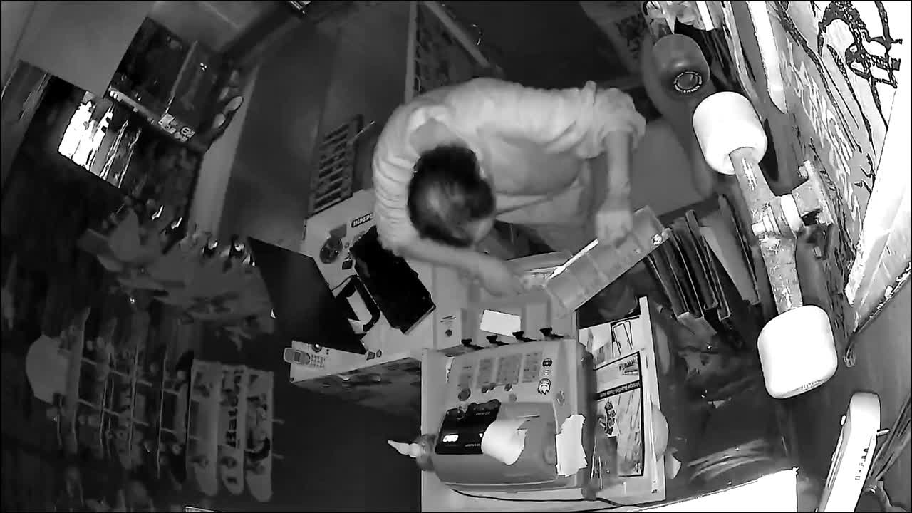 Police investigate string of break-ins targeting East Dallas small shops