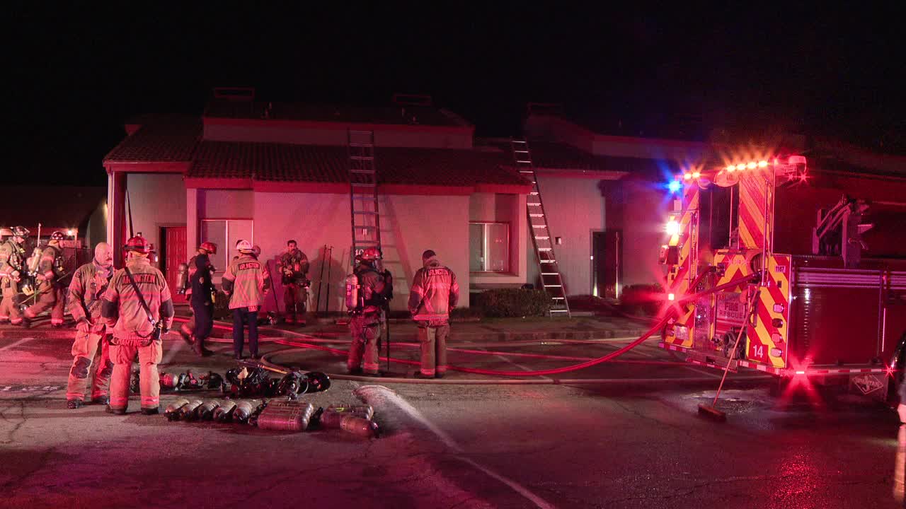 15 displaced after 3-alarm fire rips through Arlington apartment building