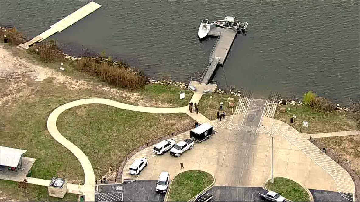 Body recovered during kayaker search at Marine Creek Lake