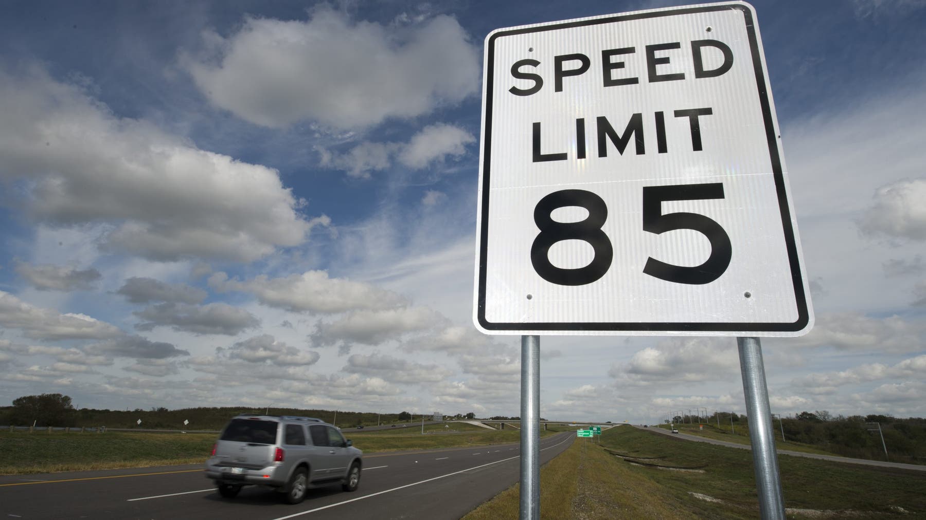 Adjustable speed limits popping up on Texas highways