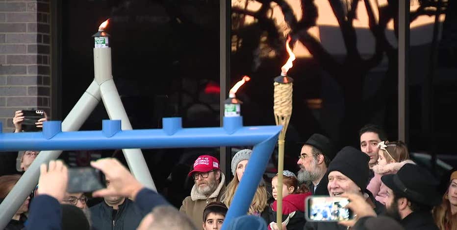 Dallas rabbi mourns relative killed in Australia Hanukkah shooting as North Texas Jewish community grieves