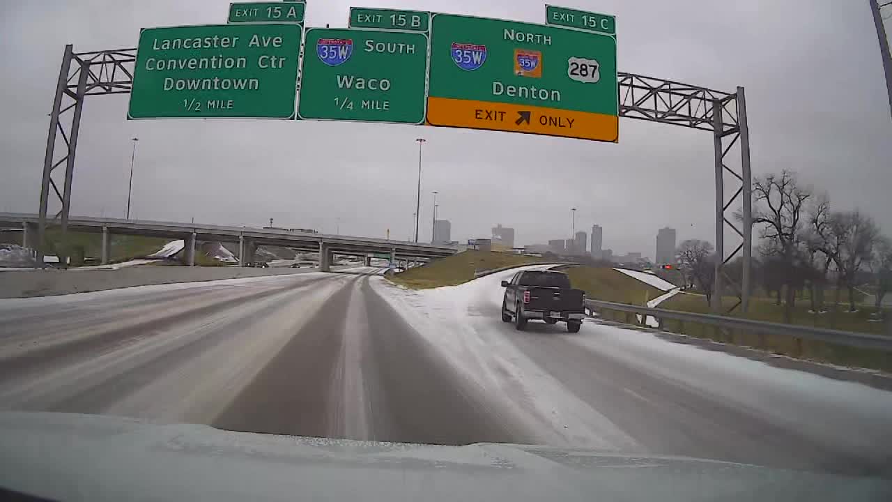 LIVE UPDATES: Ice storm, road conditions, school closings in North Texas