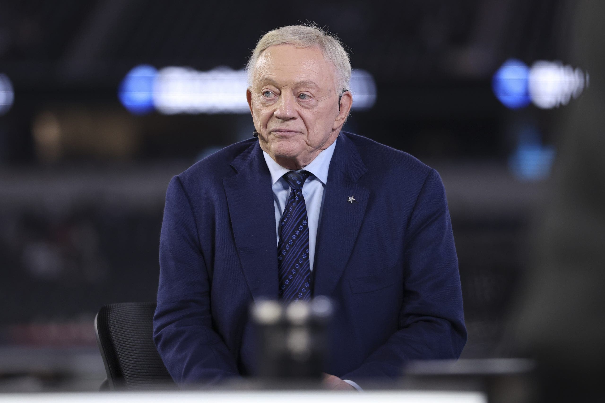 Jerry Jones laments lost Cowboys season in year-end press conference
