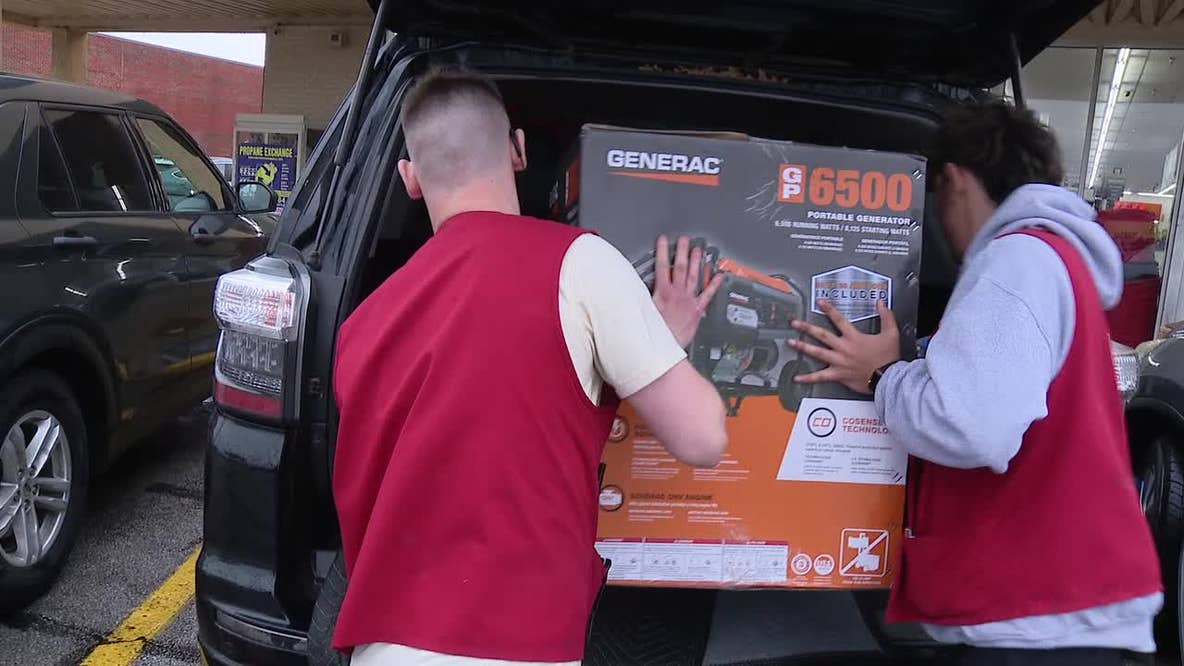 North Texas stores see last-minute shoppers preparing for the winter storm