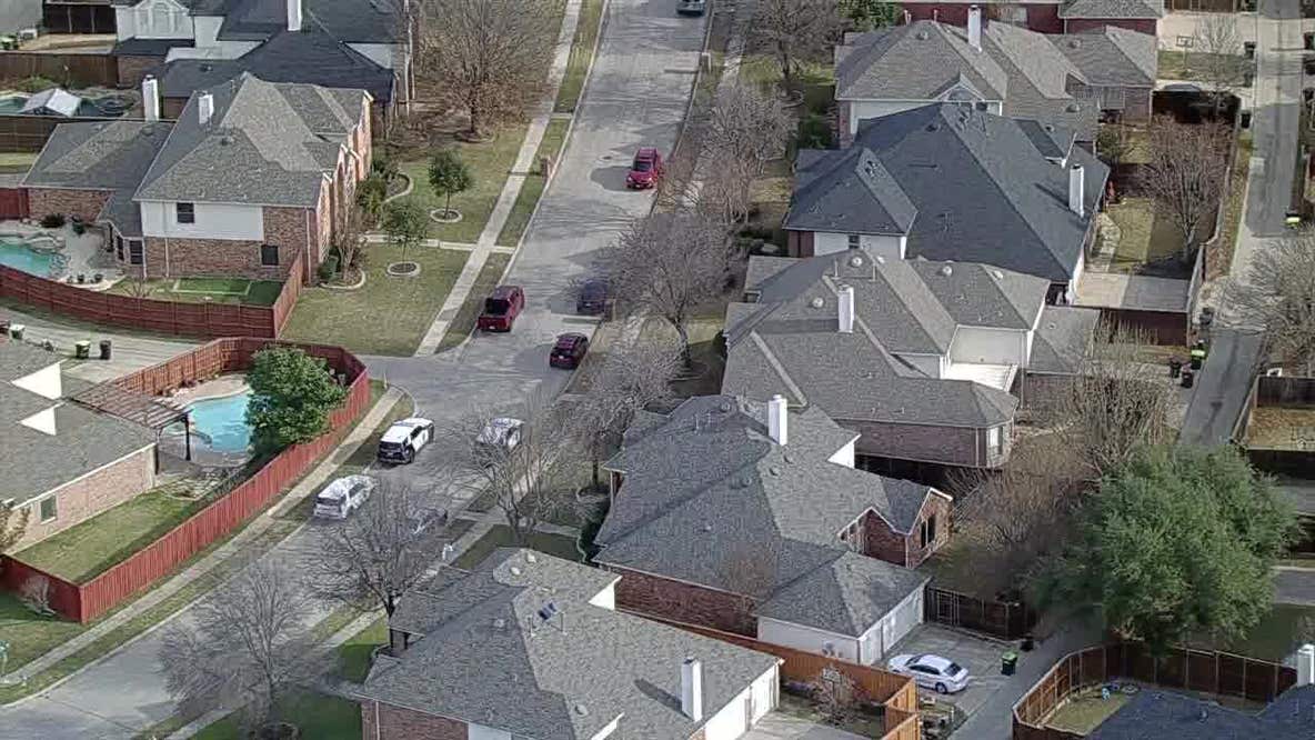 15-year-old charged with first-degree felony after shooting father at Plano home: police