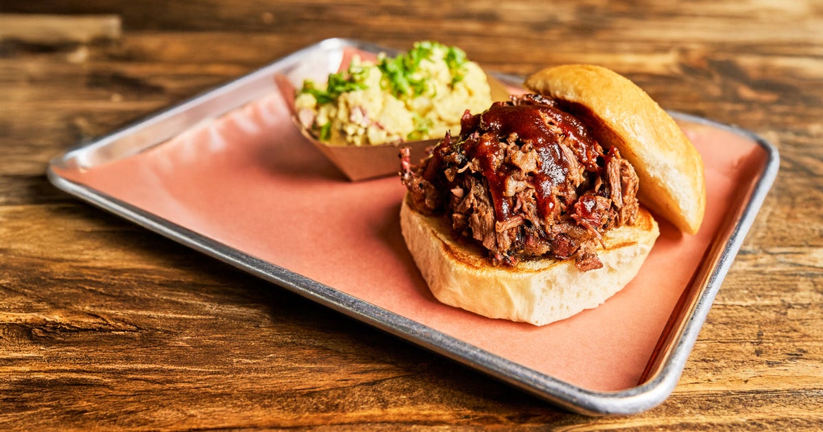 American Airlines to start serving Texas BBQ on select flights