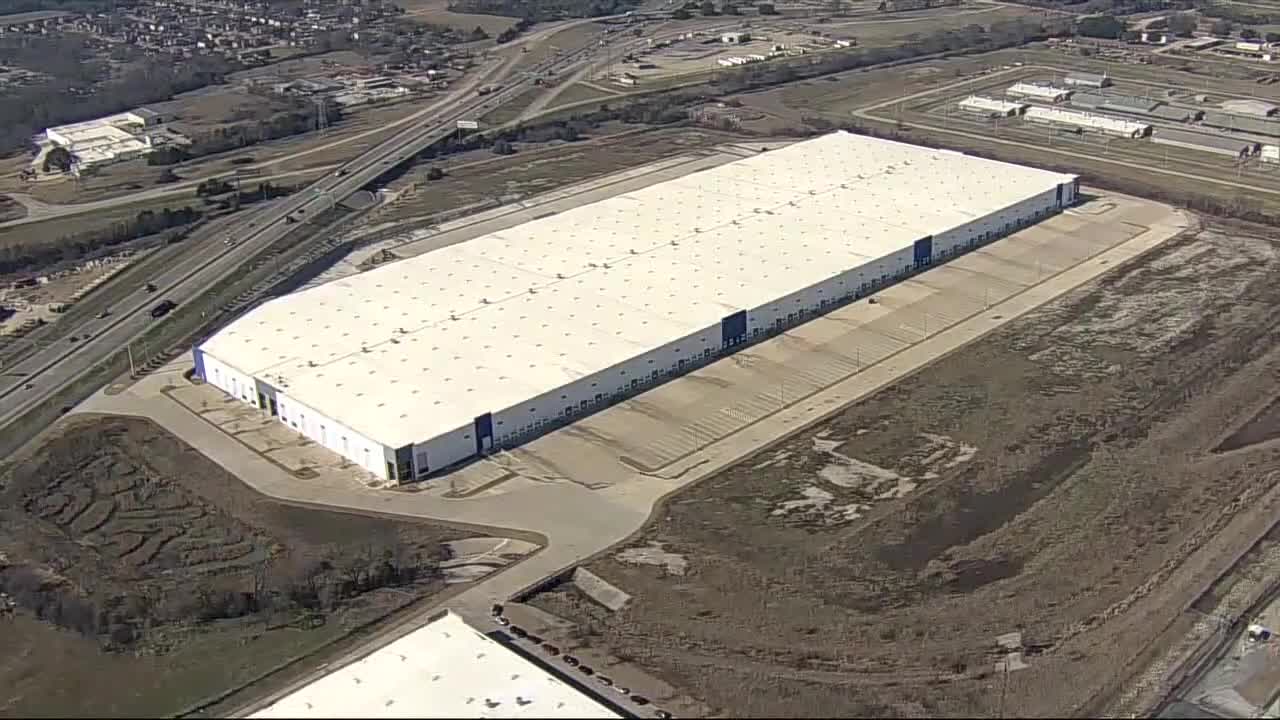 Texans block ICE detention center sale in Hutchins after property owner rejects offer