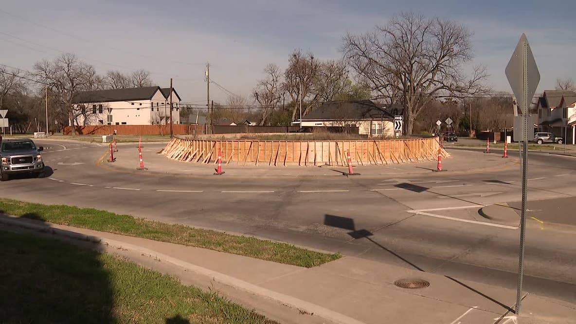 Wall added to Oak Cliff roundabout prone to accidents