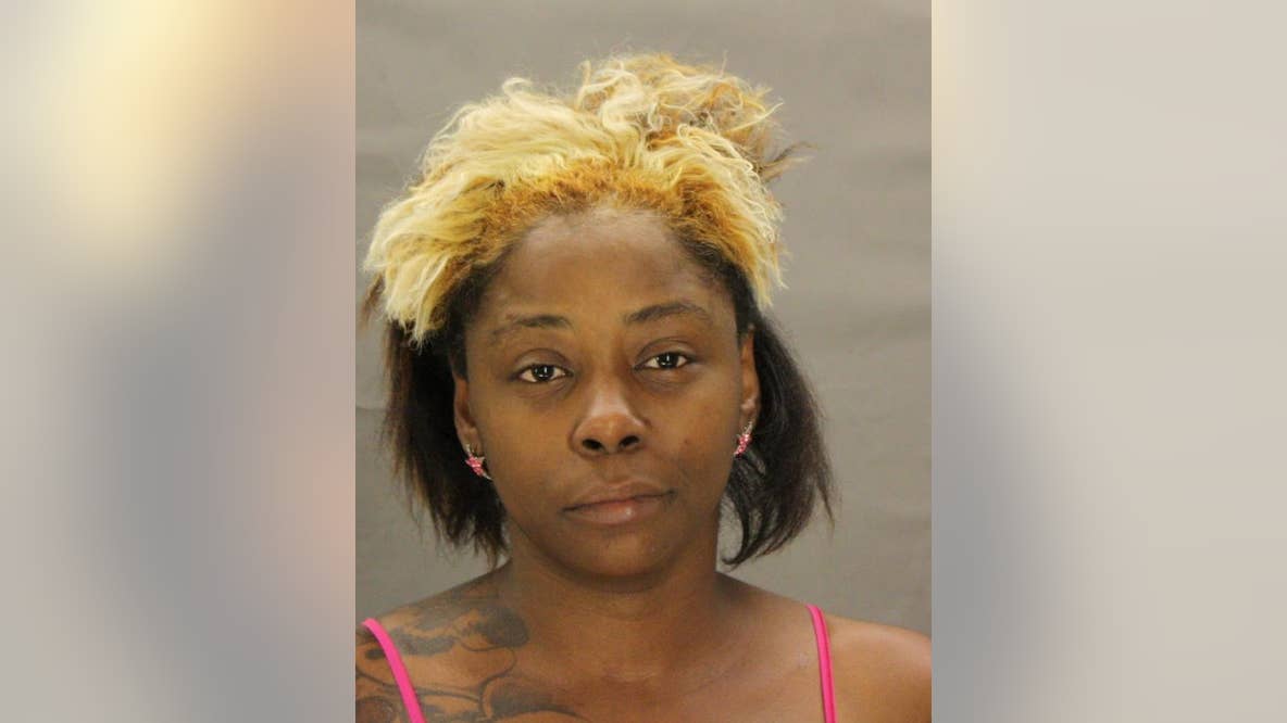Dallas woman charged with murder after allegedly shooting daughter over stolen alcohol: affidavit