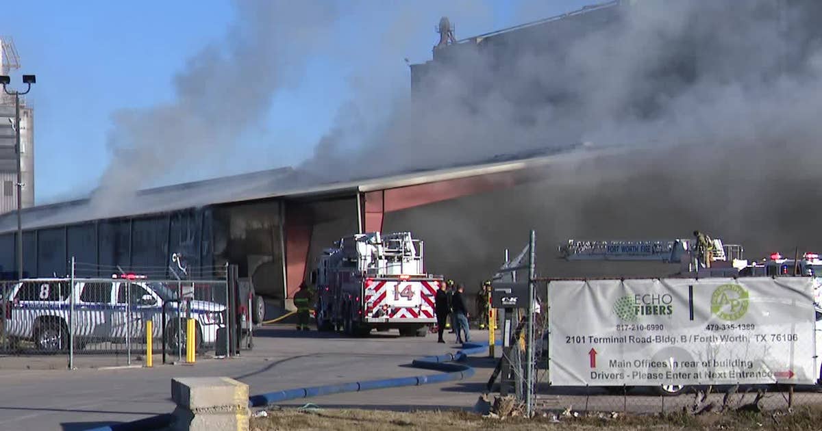 Fort Worth firefighter hurt battling fire at recycling facility