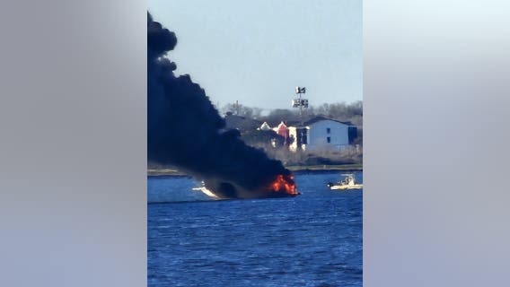 2 escape uninjured after boat bursts into flames on Lake Ray Hubbard