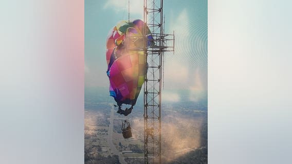 East Texas firefighters rescue two from crashed hot air balloon