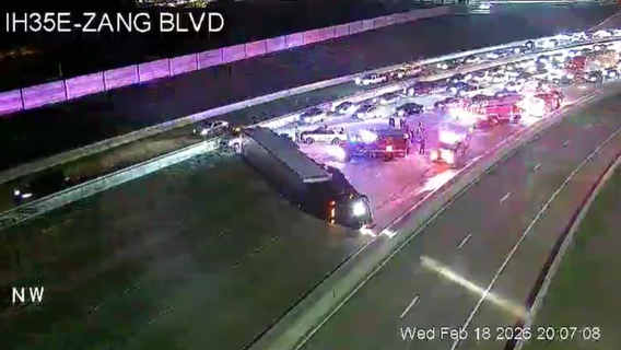 I-35 south of Dallas Zoo blocked by overturned 18-wheeler