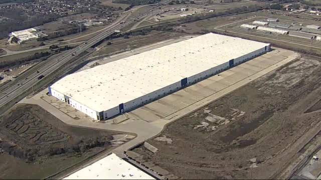 Texans block ICE detention center sale in Hutchins after property owner rejects offer