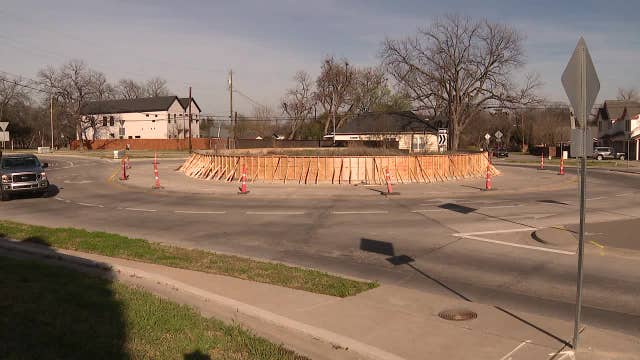 Wall added to Oak Cliff roundabout prone to accidents