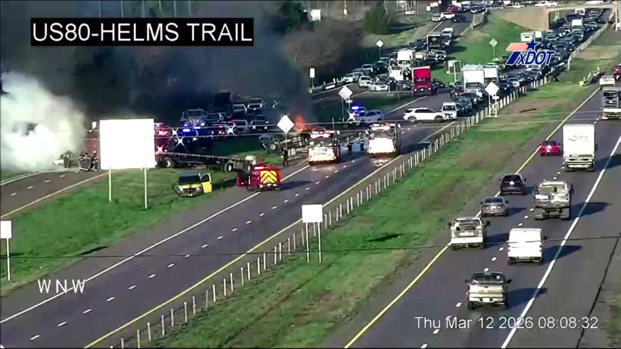 Fiery crash closes Hwy 80 in Kaufman County