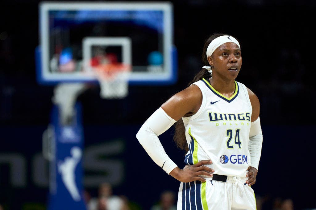 Dallas Wings star Arike Ogunbowale arrested after allegedly punching man outside Miami restaurant: affidavit