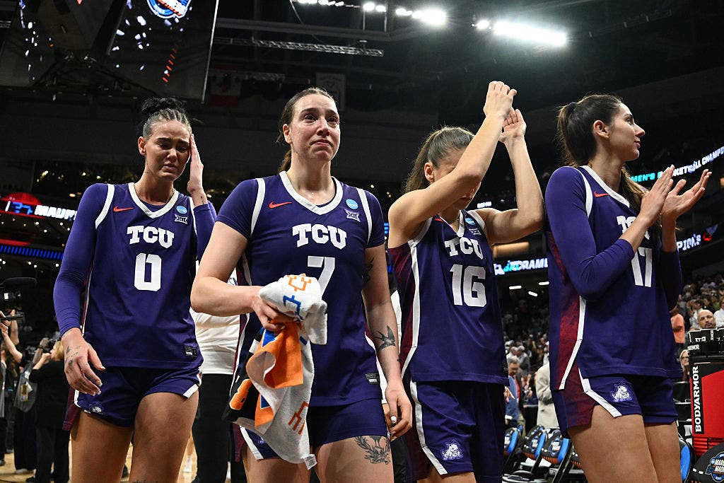 TCU’s Final Four bid ends as South Carolina pulls away for 78-52 Elite Eight win