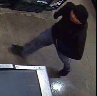 Man killed while grocery shopping in Garland; police search for suspect