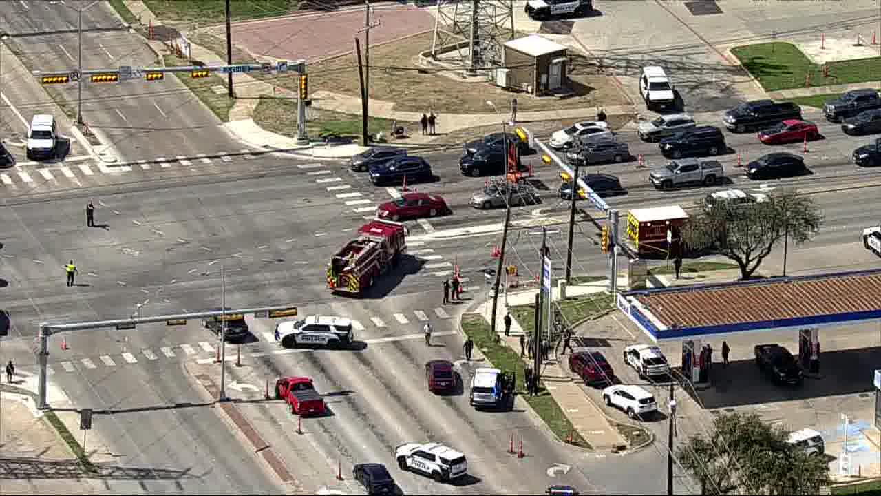 Richardson gas station shooting suspect turns himself in