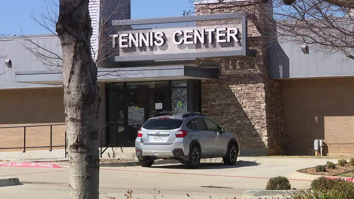 Man dies after charging police with metal rod at Denton pickleball court