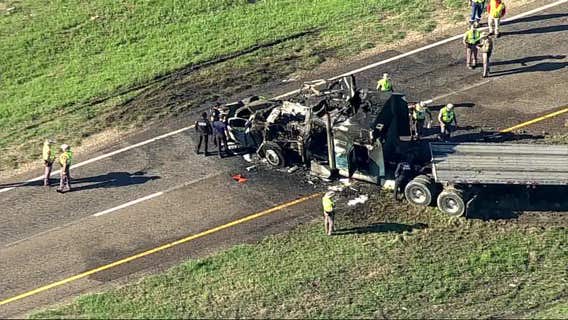 1 dead in fiery crash that closed Hwy 80 in Kaufman County