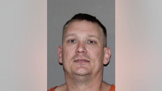 Man accused of abusing corpse threw bucket of remains over FBI Dallas fence: Affidavit