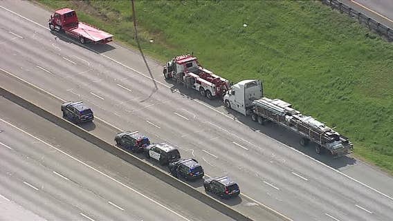 Fort Worth crash involving 18-wheeler shuts down eastbound I-30