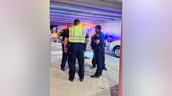 Woman killed, 2 children hospitalized after Fort Worth crash