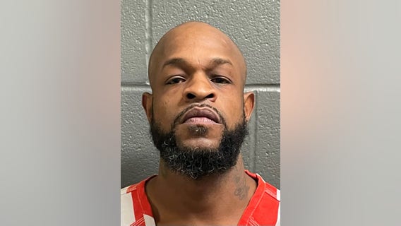 Texas man arrested for murder after fatal parking lot shooting at Lewisville bar