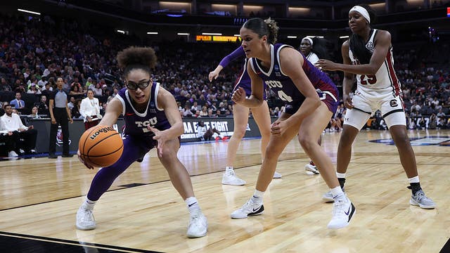 TCU’s Final Four bid ends as South Carolina pulls away for 78-52 Elite Eight win