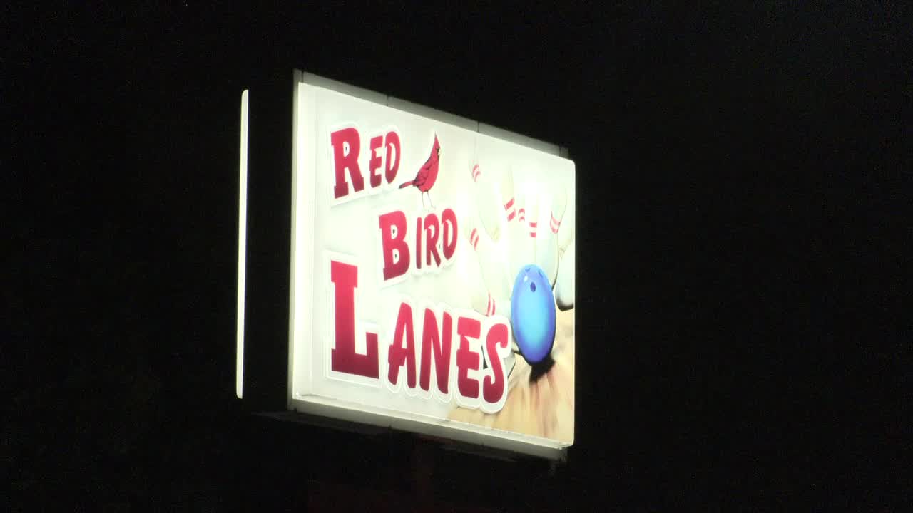 One dead, one injured at Duncanville bowling alley; suspect in custody