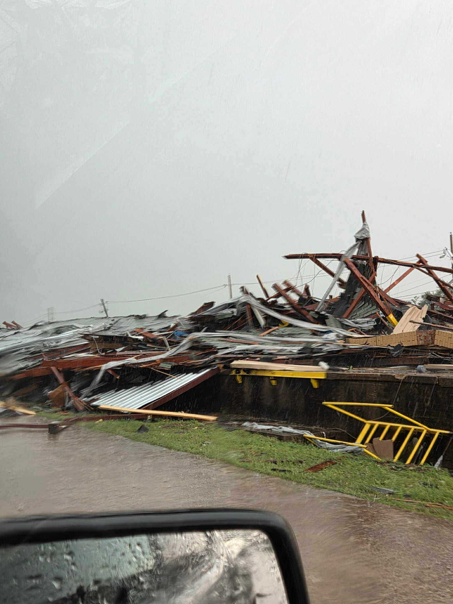 Mineral Wells, Texas, sees severe damage after reported tornado