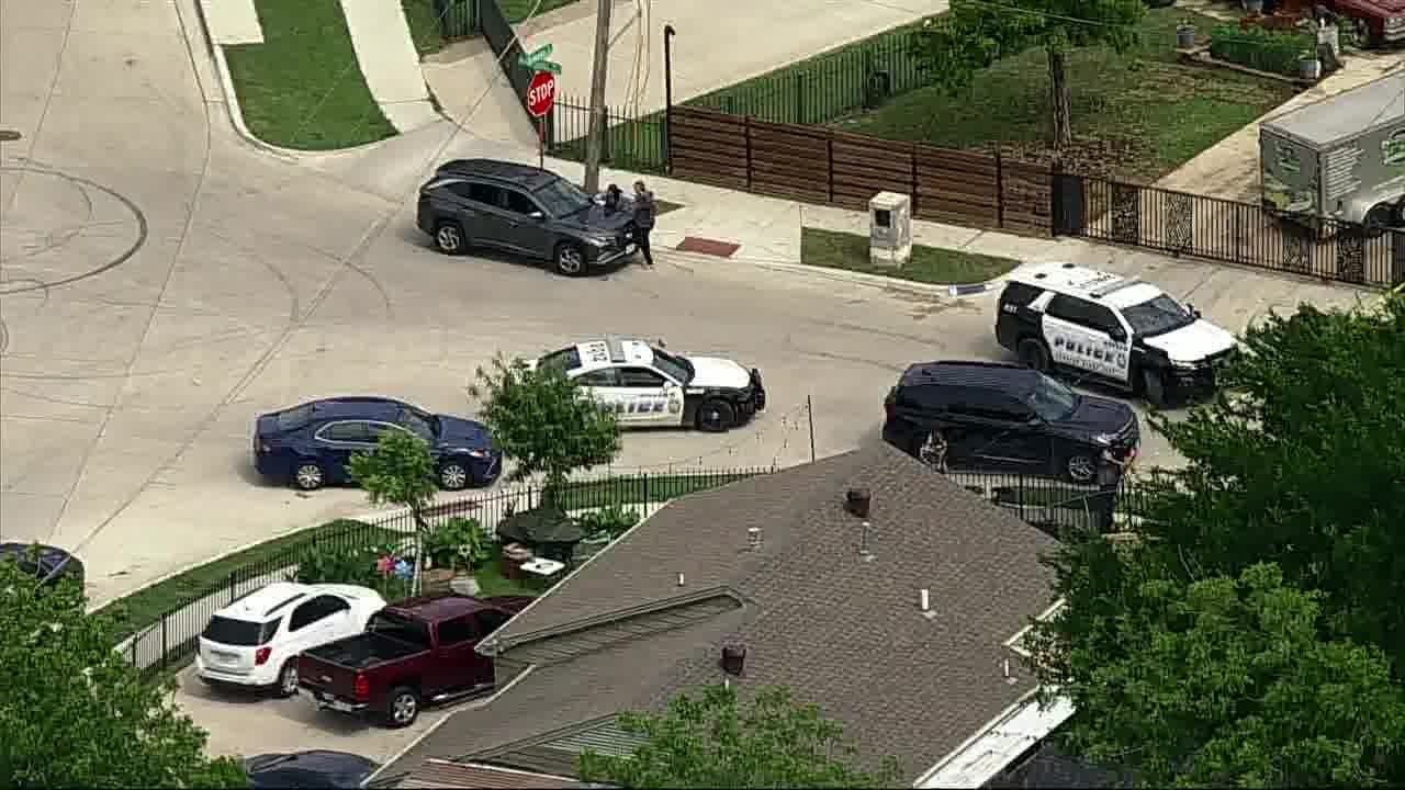 Child critically injured in East Oak Cliff shooting