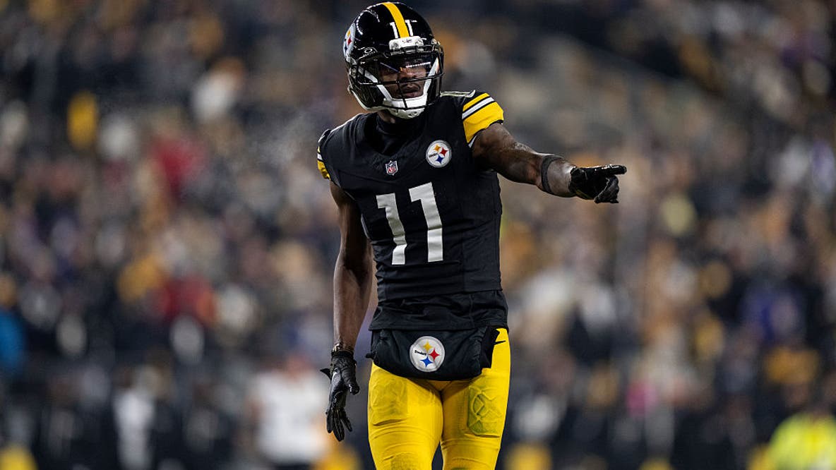 Cowboys sign veteran receiver Marquez Valdes-Scantling to 1-year deal