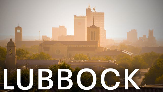 Texas worker trapped under conveyor belt at concrete plant in critical condition