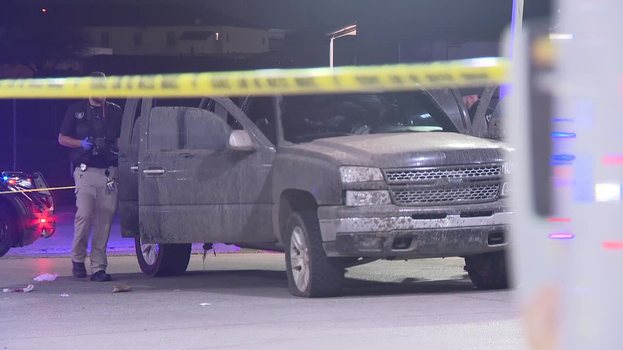 Fort Worth police search for shooting suspect after passenger is critically injured