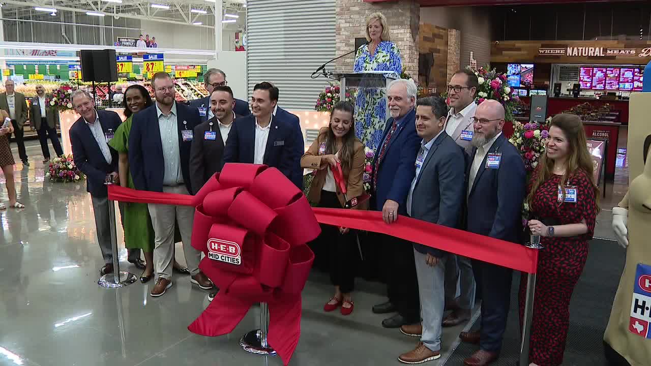 H-E-B grocery store opens in Euless to serve Mid-Cities