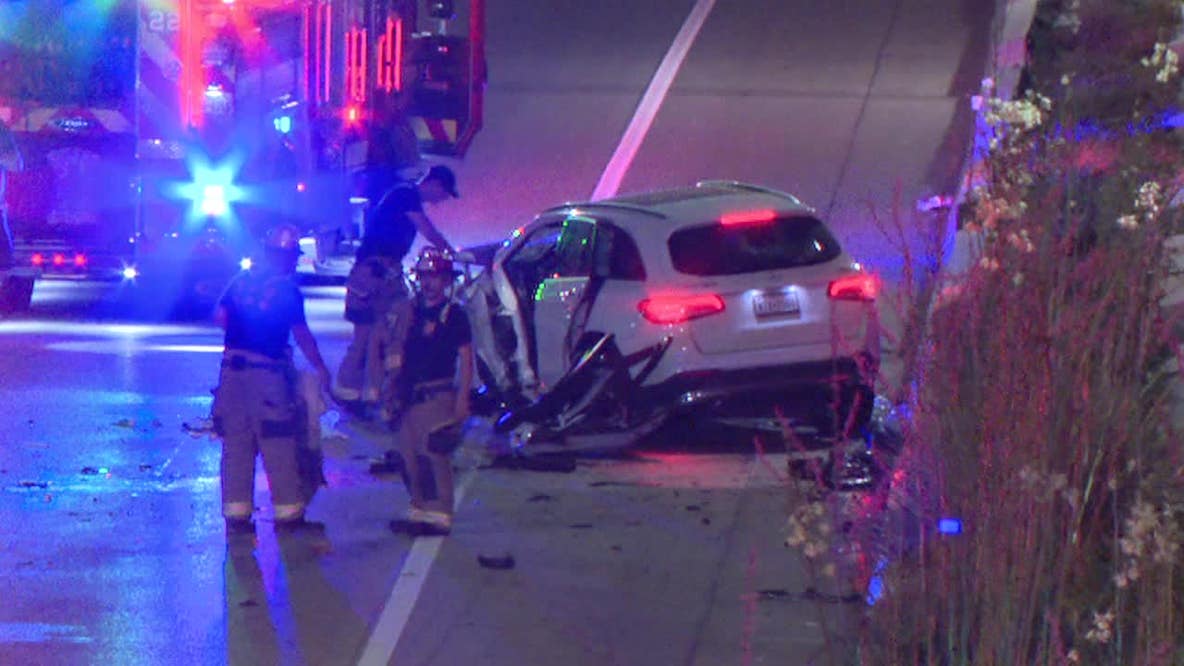 2 killed in head-on crash on southbound Central Expressway in Dallas