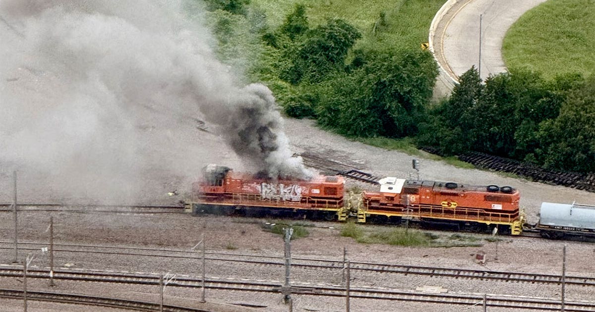 Locomotive fire in downtown Dallas brings trains to brief halt