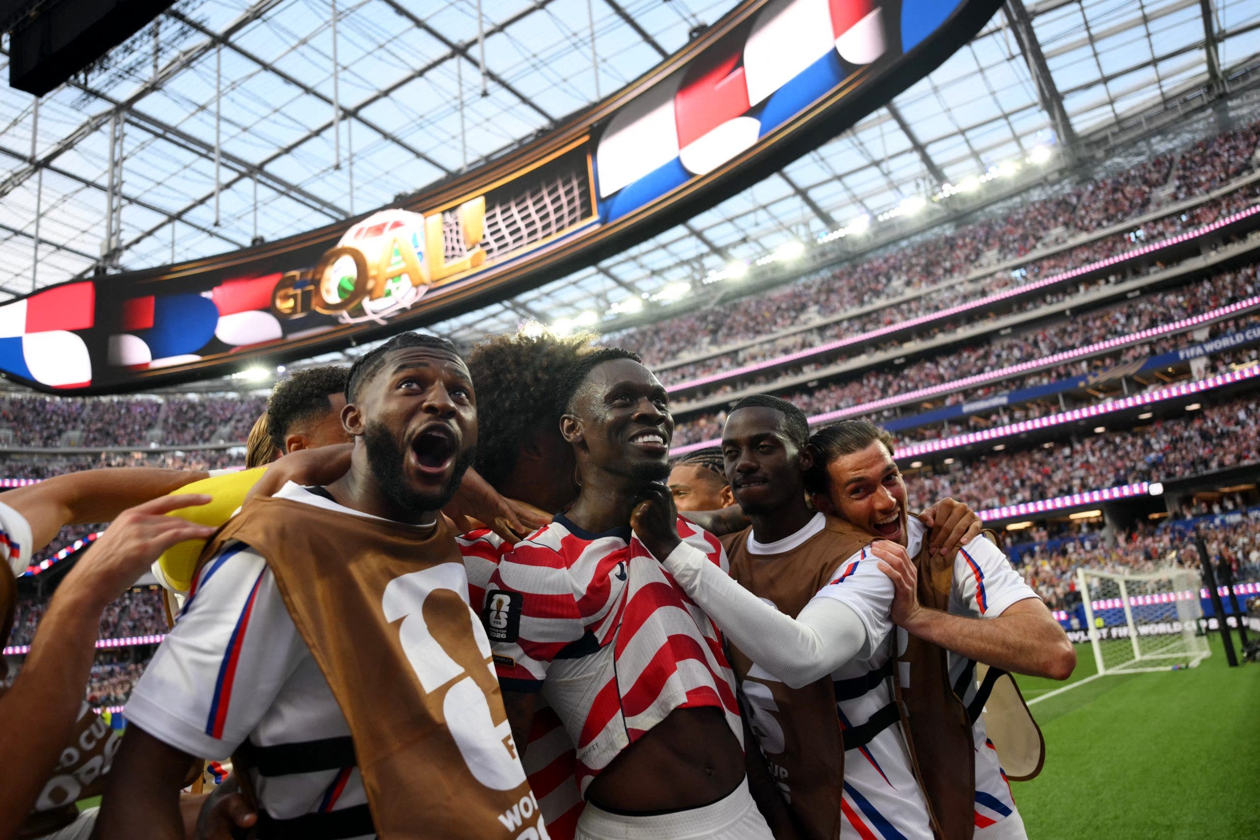 World Cup watch parties across North Texas take in U.S. victory over Paraguay
