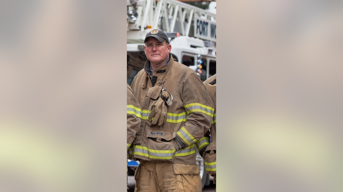 Fort Worth firefighter battling cancer searches for kidney donor to save his wife