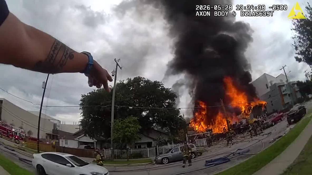 Dallas County deputy constables honored for bravery after Oak Cliff apartment explosion